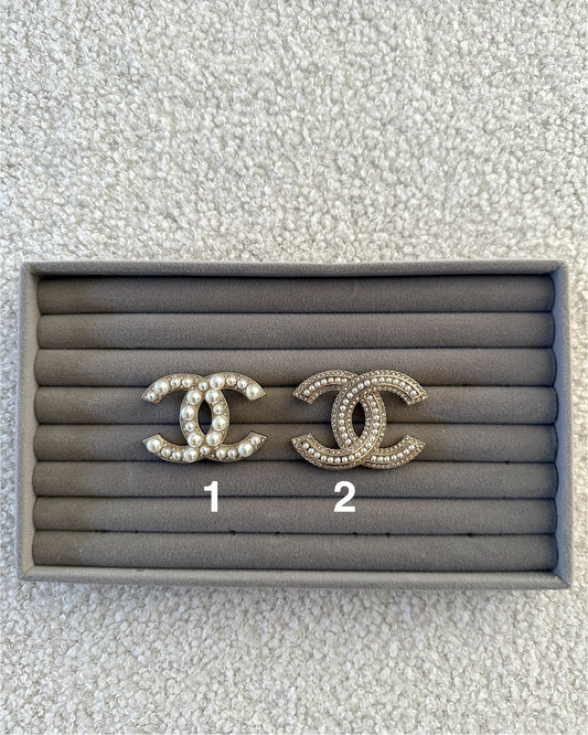 BROCHES